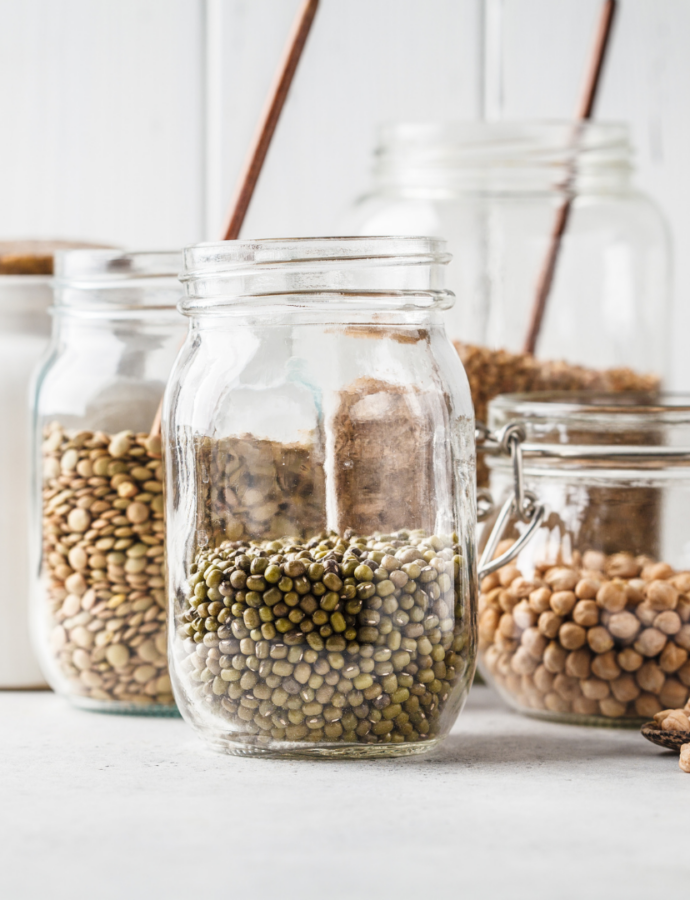 Pantry Essentials {FREE GUIDE}